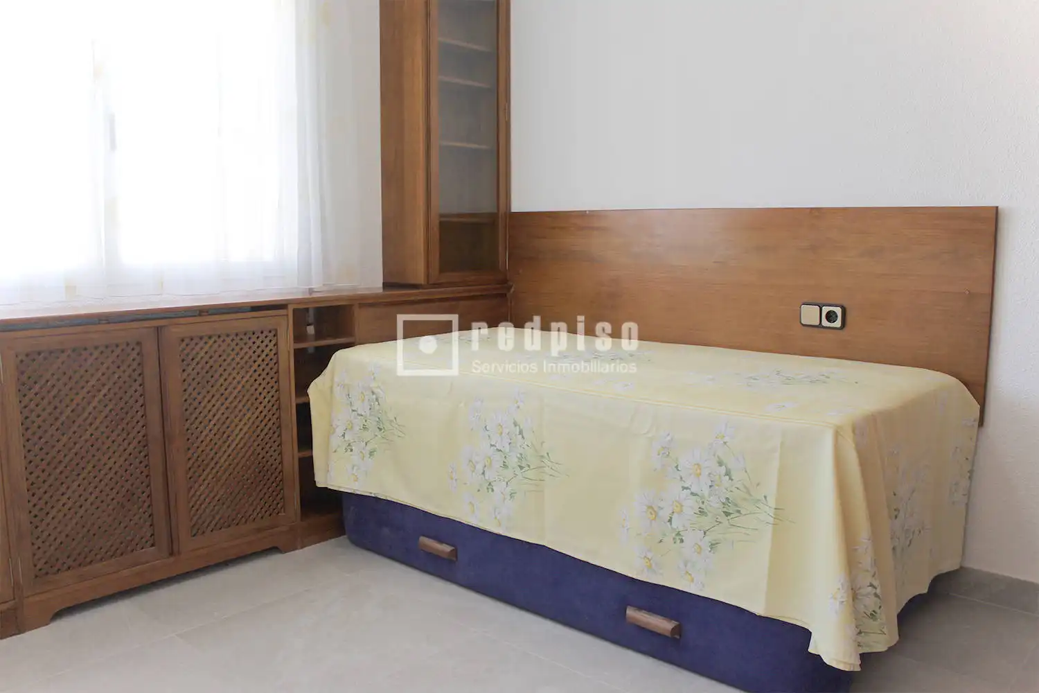 Dormitori de Casa o xalet de lloguer en Madrid amb Aire condicionat, Calefacció i Jardí privat