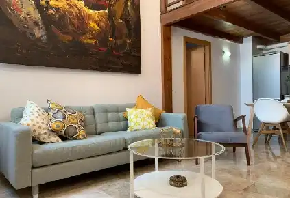 Sala d'estar de Dúplex en venda en Sevilla amb Aire condicionat, Calefacció i Moblat