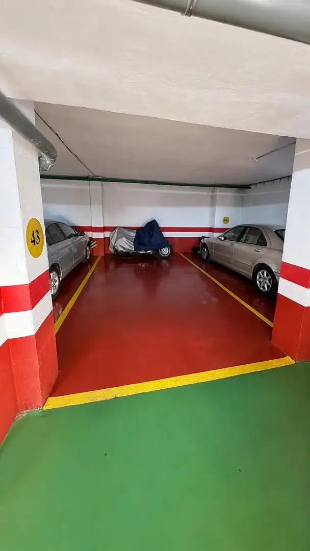 Parking of Flat for sale in Madrid  with Air Conditioner, Heating and Terrace