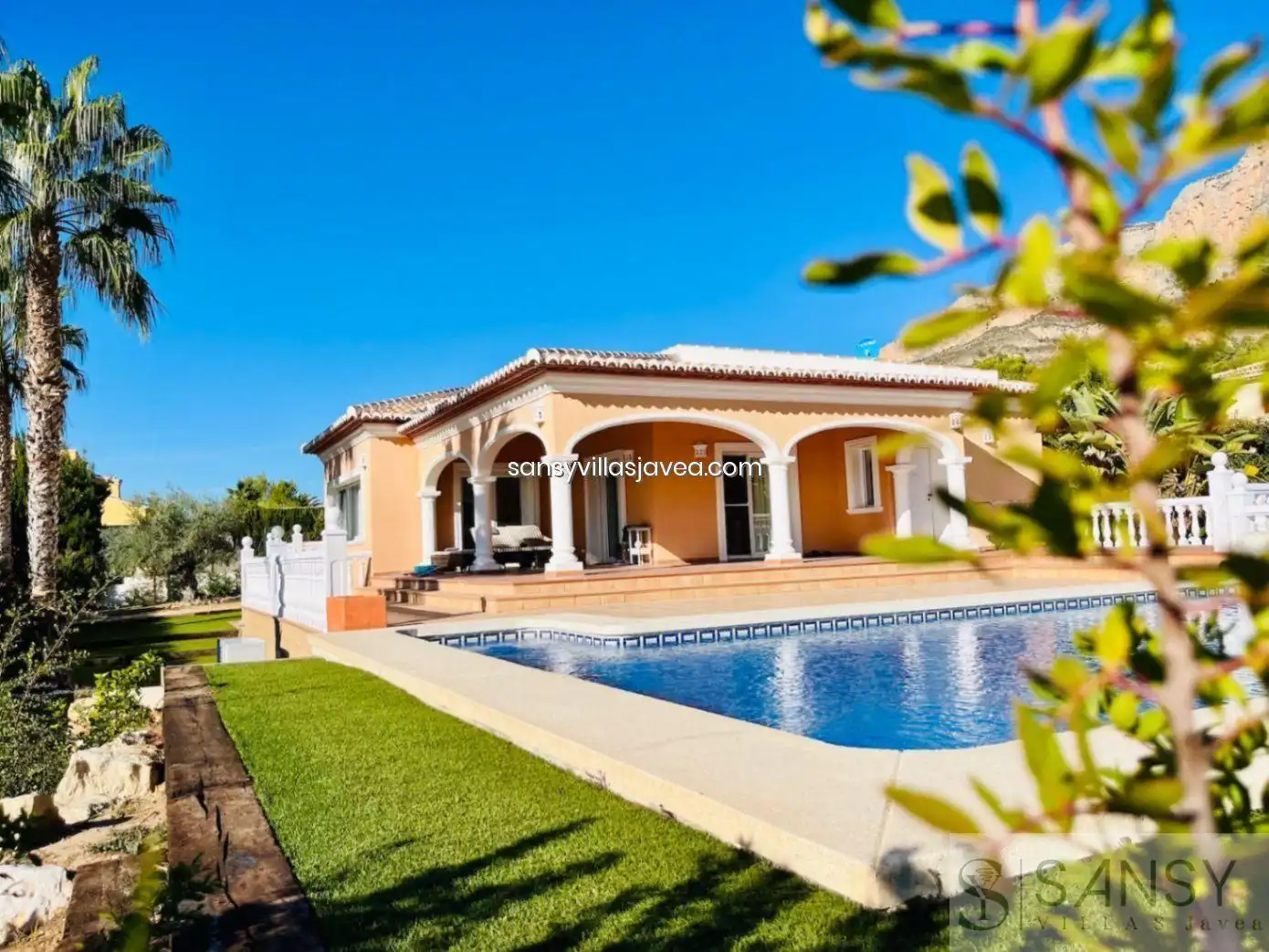 Exterior view of Houses for sale in Jávea / Xàbia  with Air Conditioner and Storage room