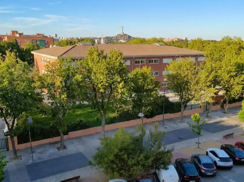 Vista exterior de Pis en venda en Getafe amb Aire condicionat