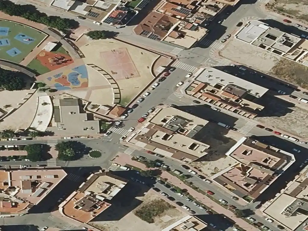 Xalet en venda a FRANCISCO ZARAGOZA RUIZ 12