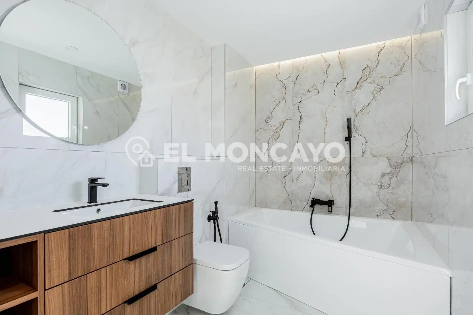 Baño de Casa o chalet en venta en Rojales con Aire acondicionado, Calefacción y Jardín privado