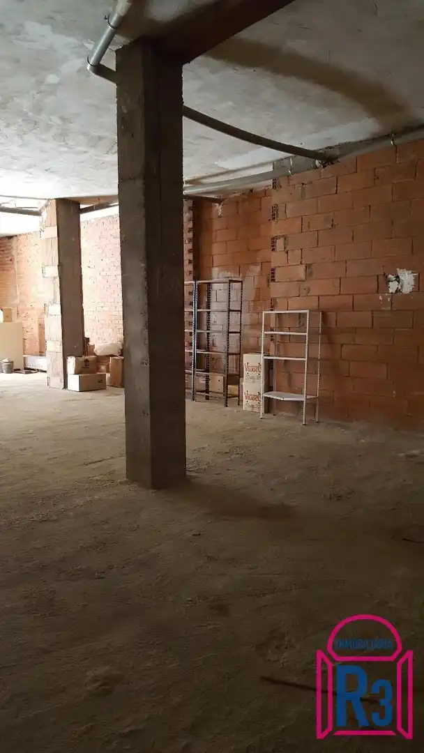 Local comercial en venda a Dama de Arintero, imagen 6