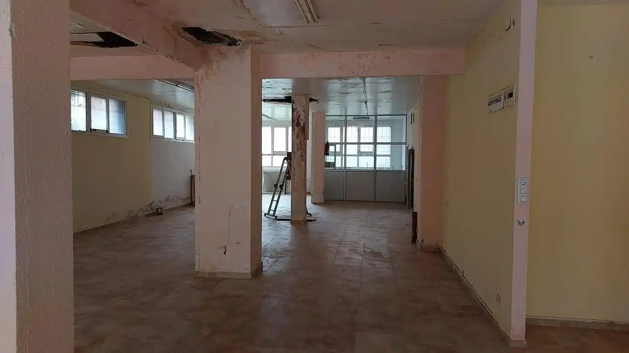 Gewerbefläche zum Verkauf in ANGUEL GUIMERA 97, imagen 4