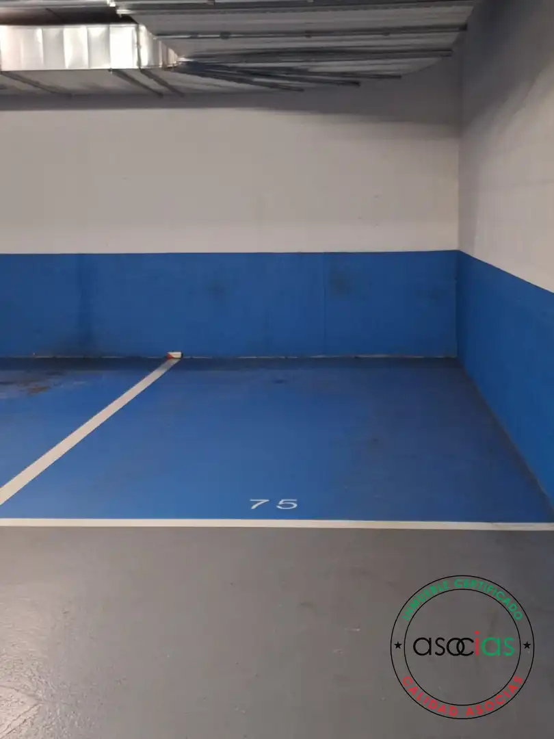 Parkplatz von Garage zum Verkauf in Gijón 