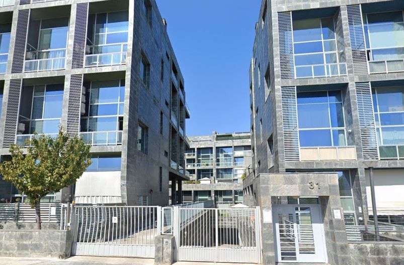 Exterior view of Garage for sale in  Madrid Capital