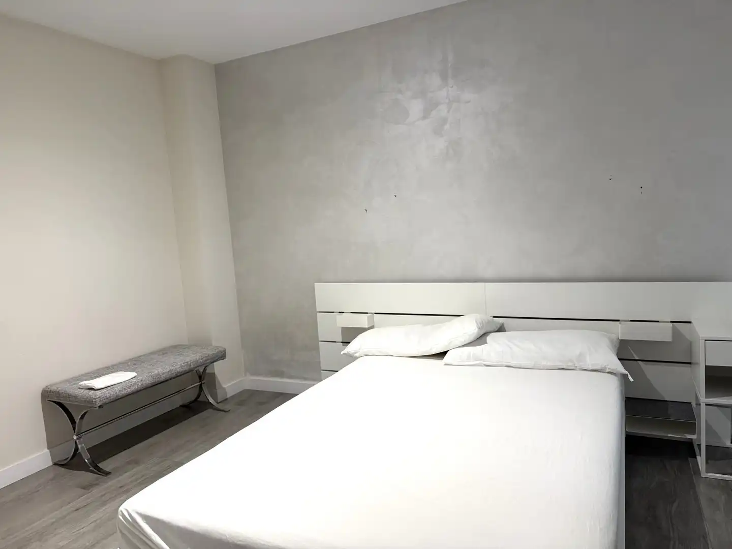 Habitación de Piso de alquiler en Almería con Aire acondicionado, Calefacción y Terraza