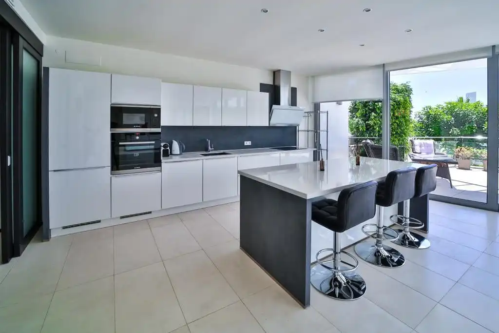 Cocina de Casa o chalet de alquiler en Marbella con Aire acondicionado, Jardín privado y Terraza