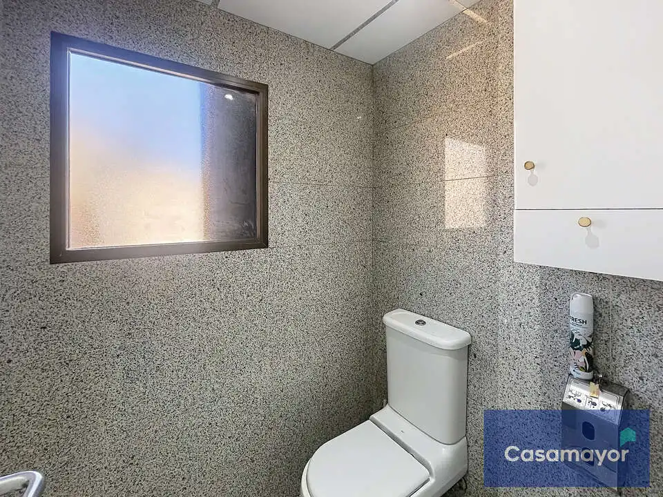 Bathroom of Office for rent in Alicante / Alacant