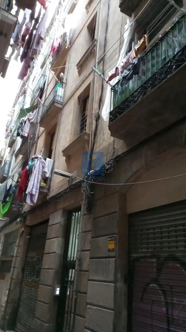 INMUEBLE  OKUPADO  SITUADO EN LA CALLE ROBADOR   BARCELONA, BARCELONA, imatge 2