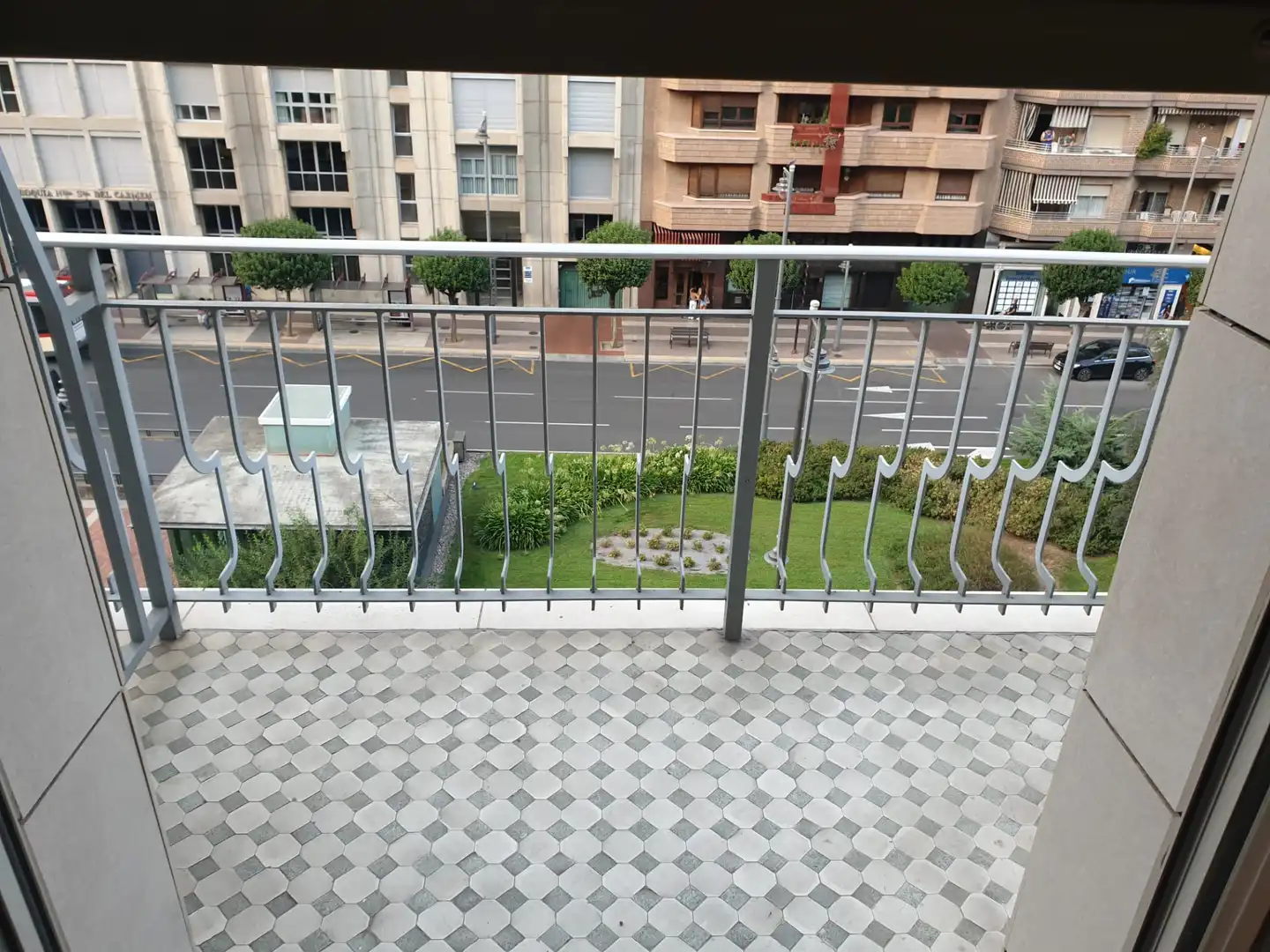 Terraza de Piso en venta en  Logroño con Calefacción, Amueblado y Horno
