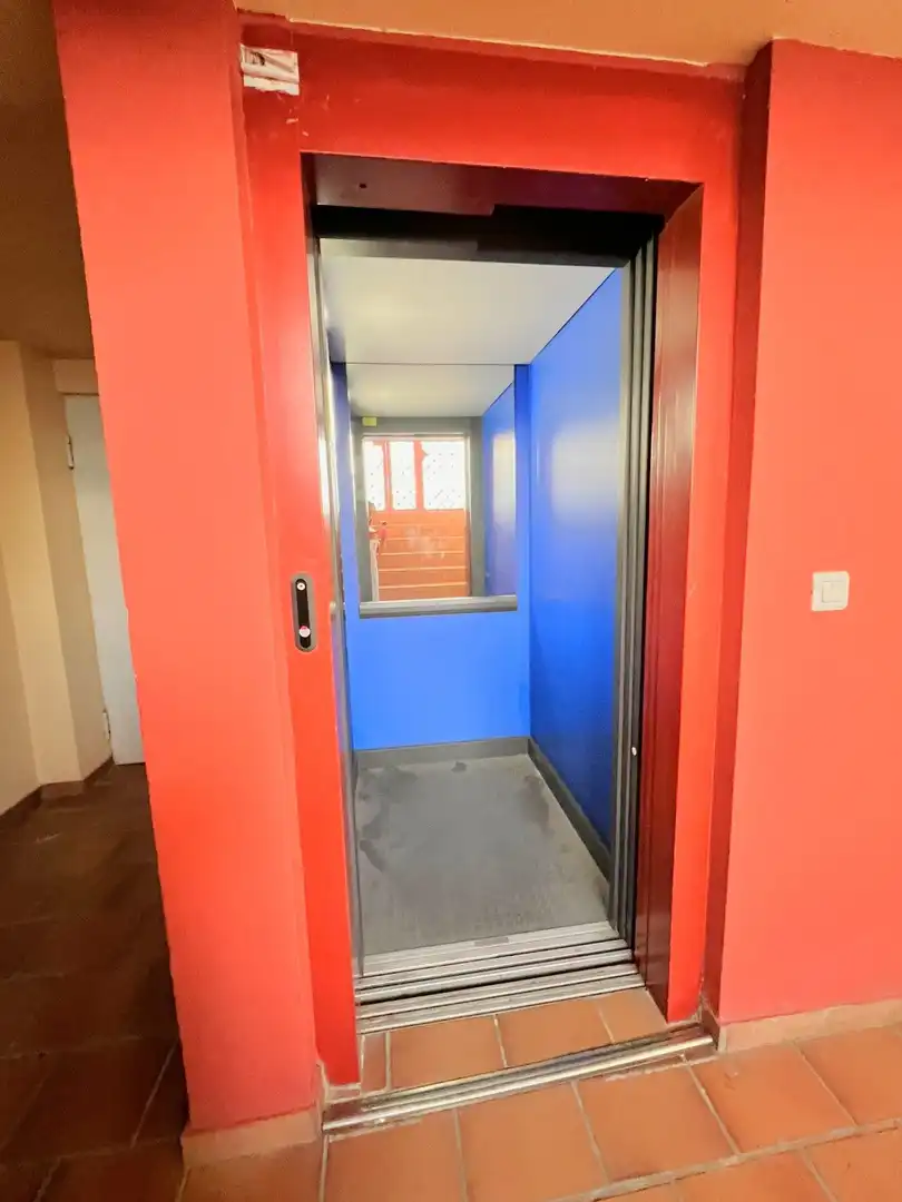 Apartament amb ascensor en venda a FUNDADORES, imagen 27