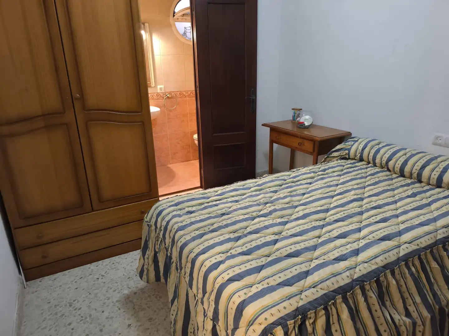 Dormitori de Casa adosada en venda en El Portil amb Terrassa, Moblat i Piscina comunitària