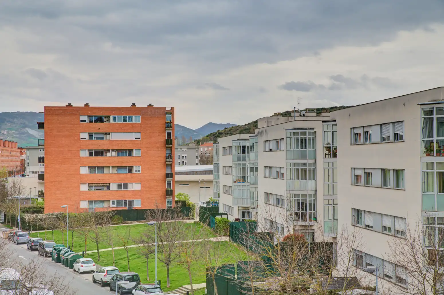 Vista exterior de Piso de alquiler en  Pamplona / Iruña con Calefacción, Parquet y Trastero