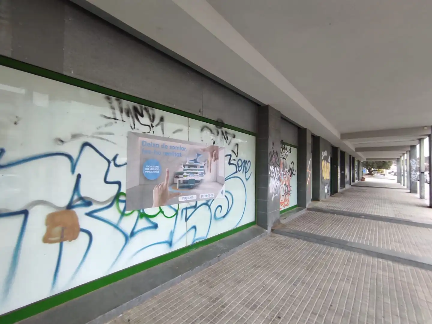 Locale commerciale in vendita a Rb Pau Casals, imagen 9