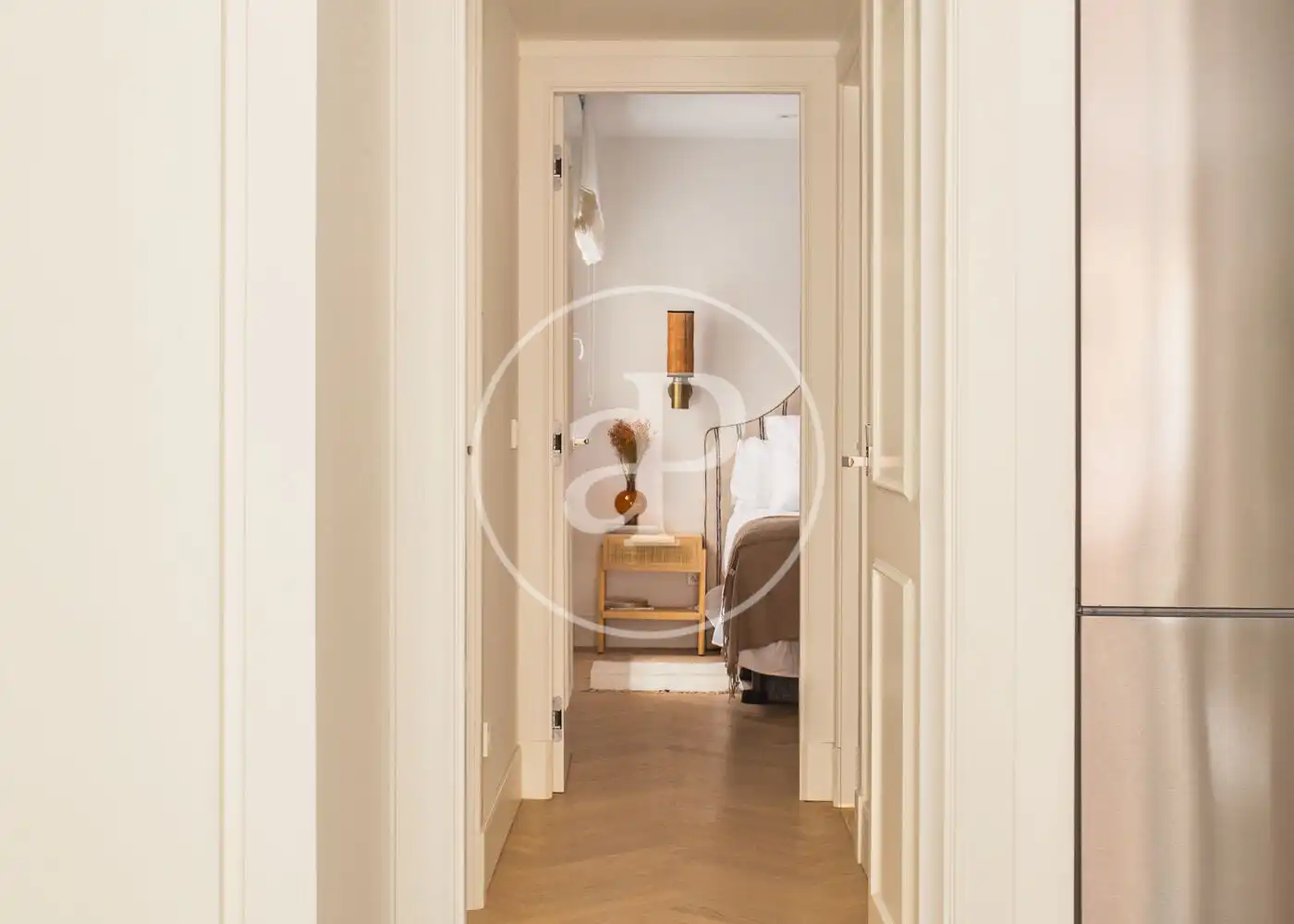 Flat for rent in Madrid  with Air Conditioner, Heating and Furnished