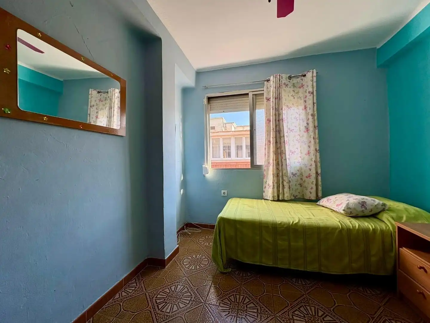 Habitación de Piso en venta en Málaga con Aire acondicionado, Terraza y Amueblado