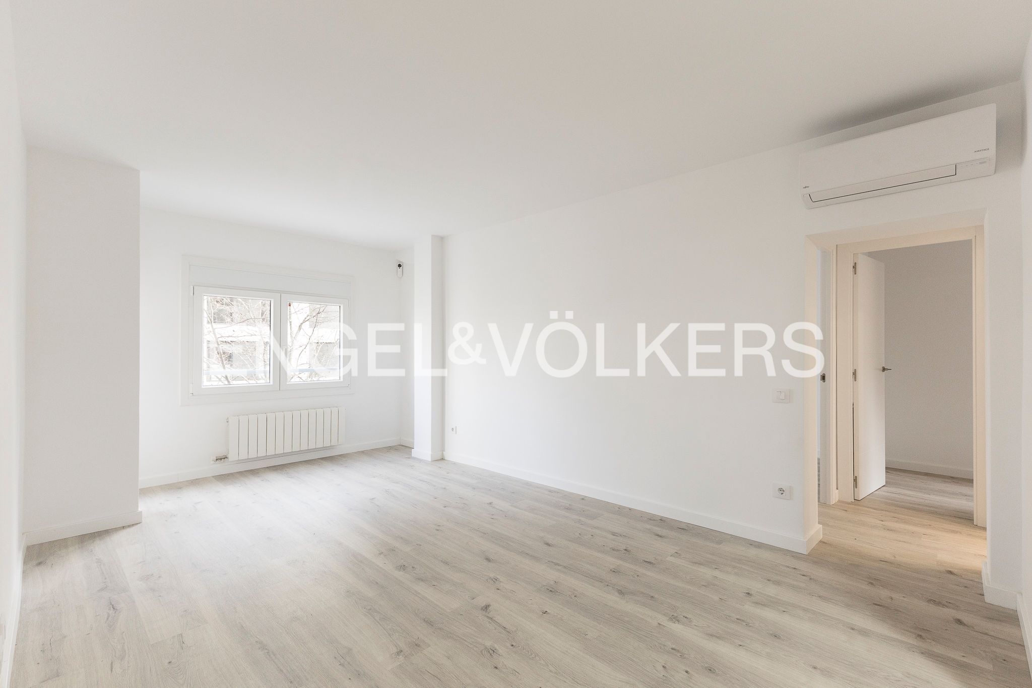 Vista exterior de Piso en venta en  Barcelona Capital con Aire acondicionado, Calefacción y Balcón