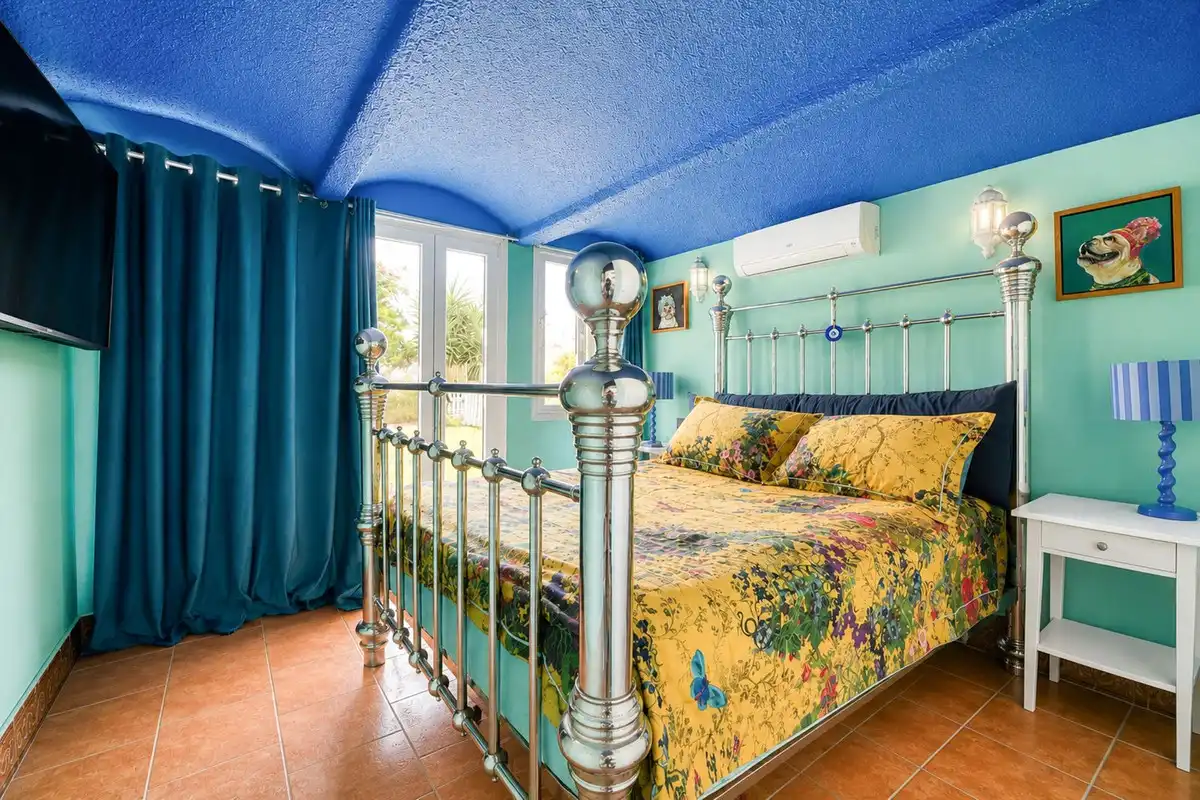 Habitación de Casa adosada en venta en Estepona con Aire acondicionado, Jardín privado y Terraza