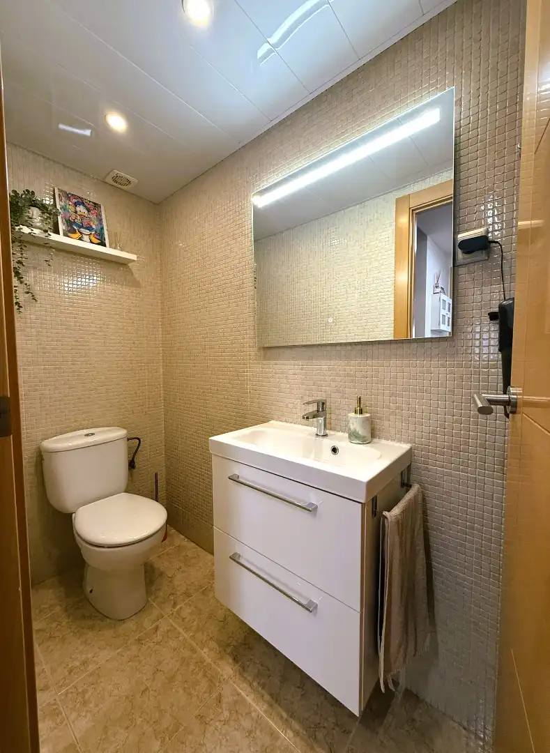 Bathroom of Duplexes for sale in Palau-solità i Plegamans  with Air Conditioner, Heating and Parquet flooring