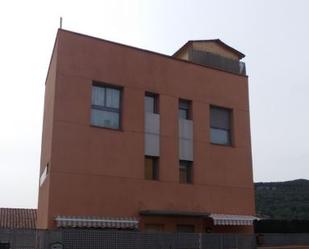 Vista exterior de Pis en venda en Corbera de Llobregat amb Terrassa