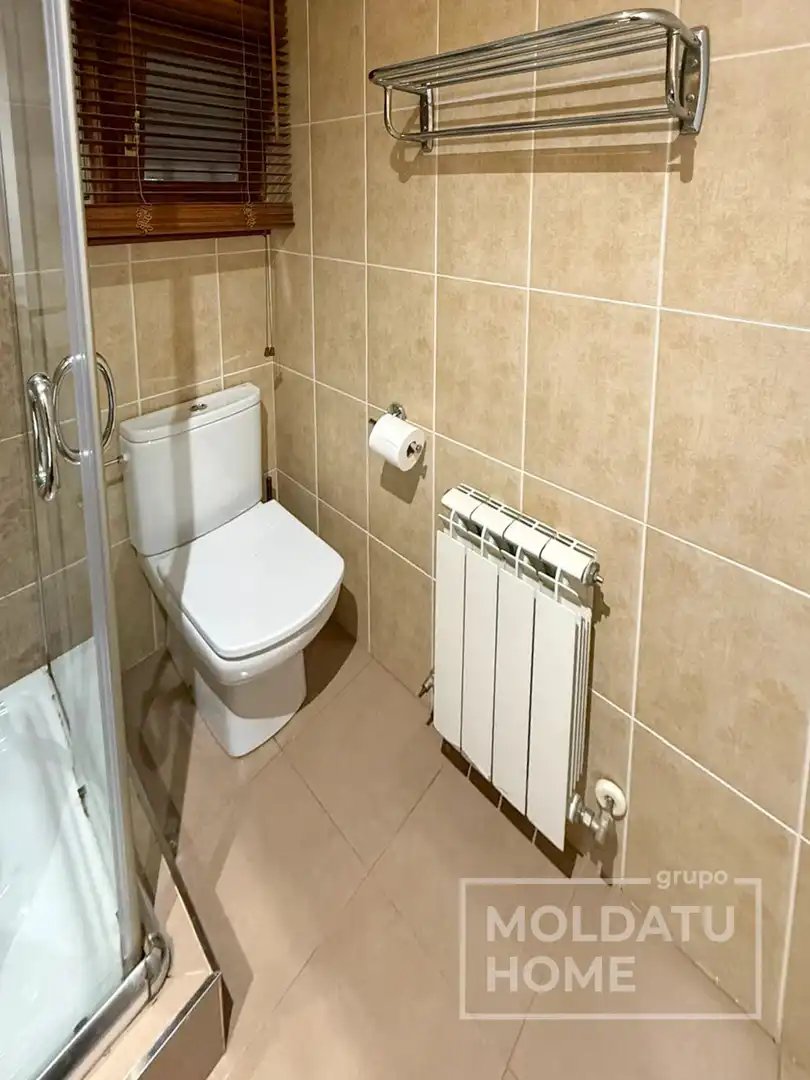 Bathroom of Houses for sale in Abanto y Ciérvana-Abanto Zierbena  with Heating, Private garden and Terrace