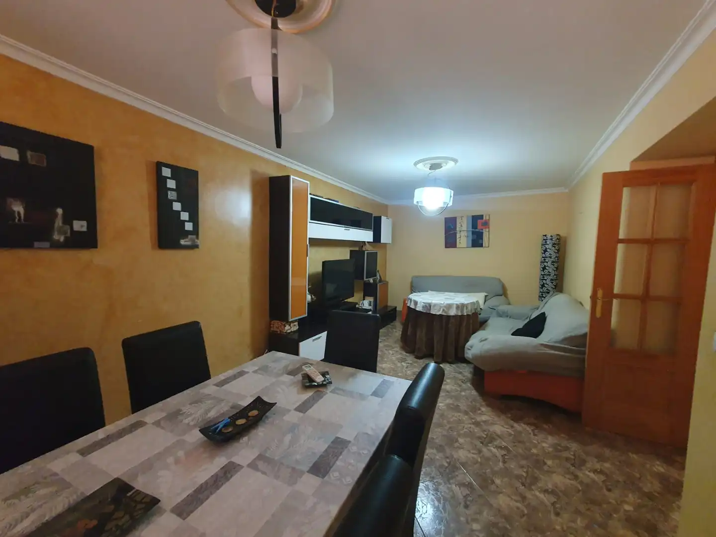 Sala d'estar de Casa o xalet en venda en Guadix amb Terrassa i Moblat