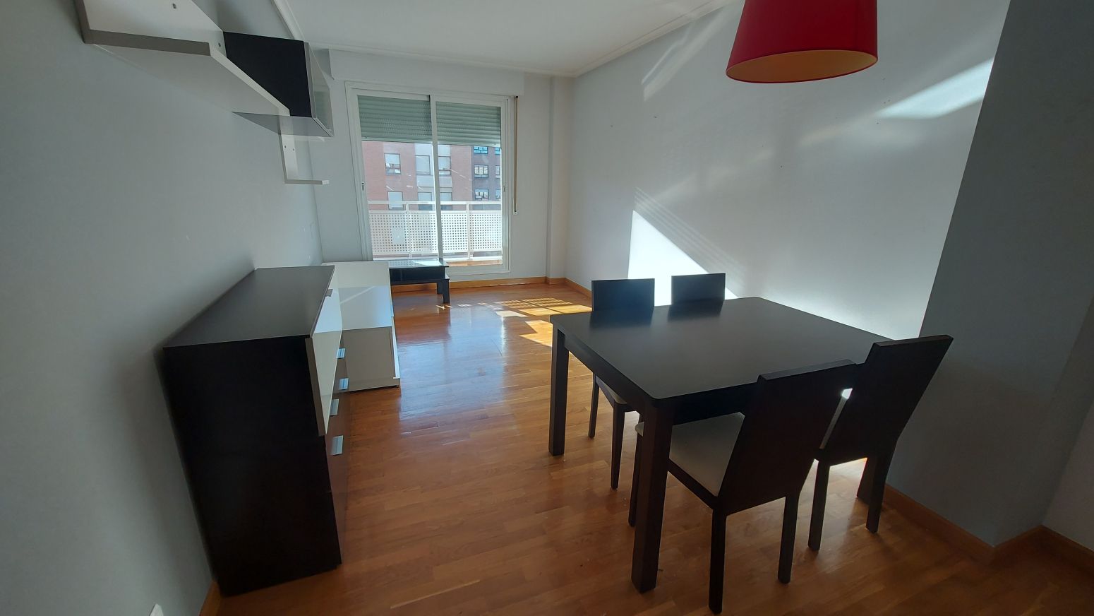 Sala d'estar de Pis de lloguer en  Logroño amb Calefacció, Parquet i Traster