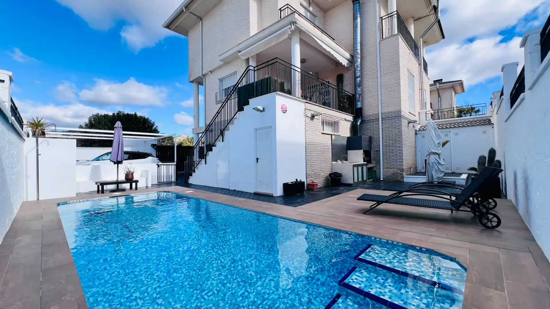 Piscina de Casa o chalet en venta en Petrer con Aire acondicionado, Calefacción y Jardín privado