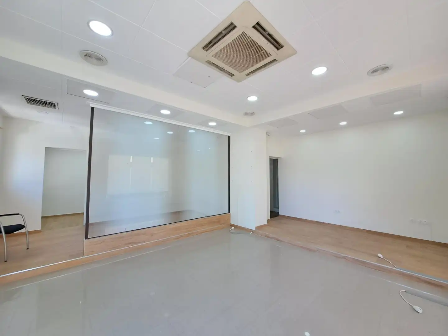 Business premises for sale in Calle Carrer Verge del Lluch, imagen 2