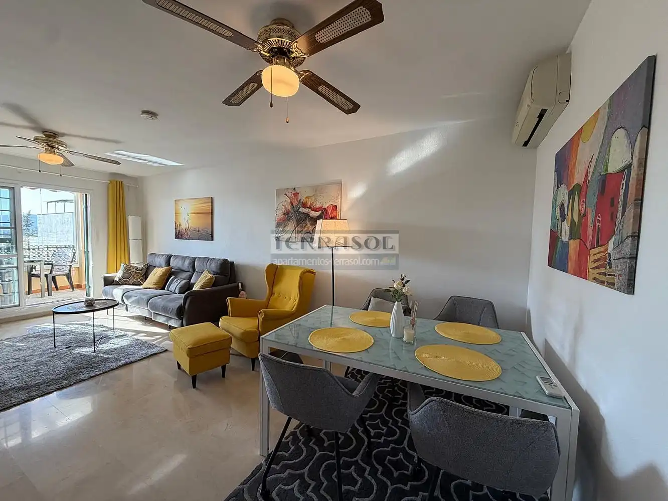 Apartamento con piscina en venta en Caleta de Vélez, imagen 2