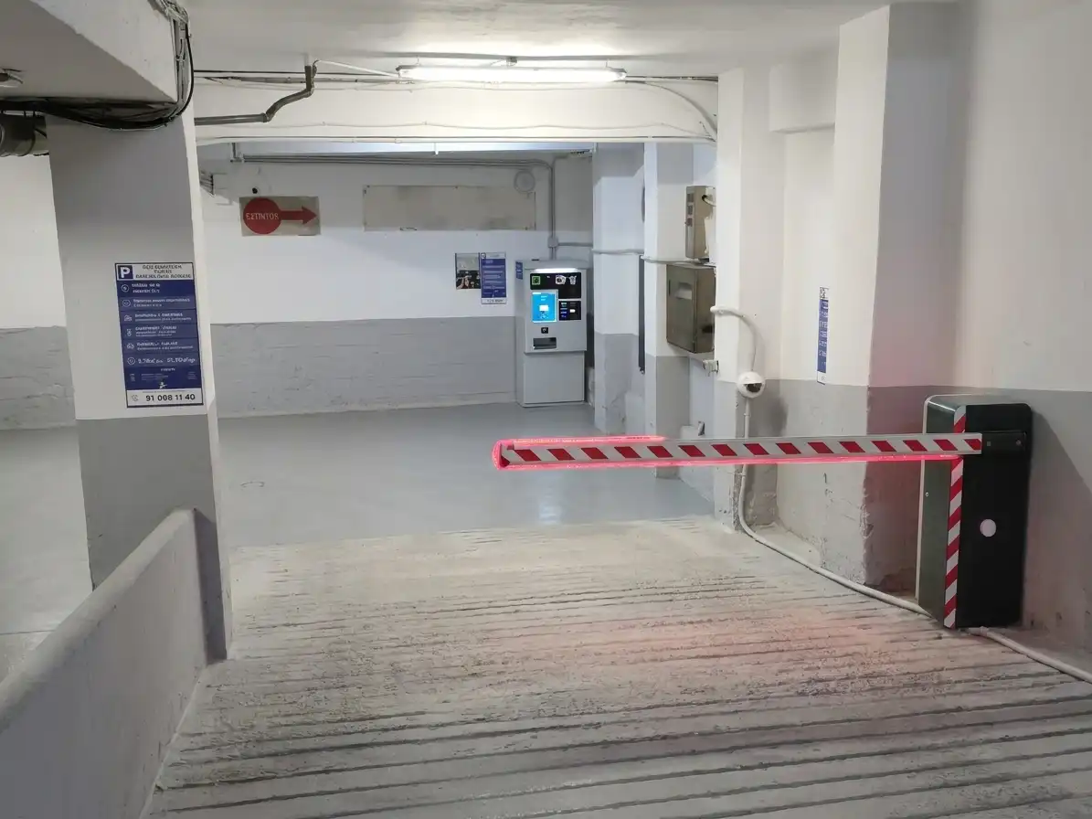 Parkplatz von Garage zur Miete in Donostia - San Sebastián  mit Alarm