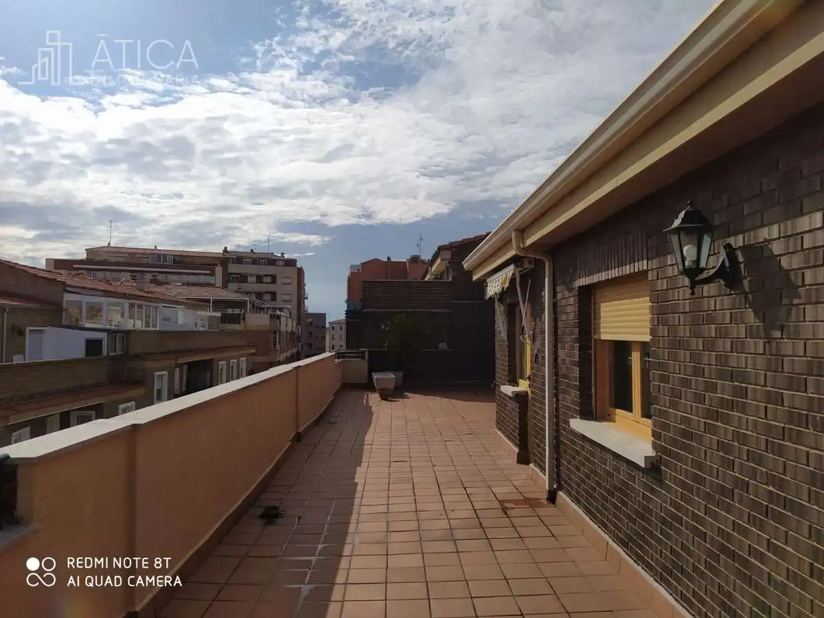 Àtic amb ascensor de lloguer a San Bernardo - Carmelitas - Campus, imagen 17