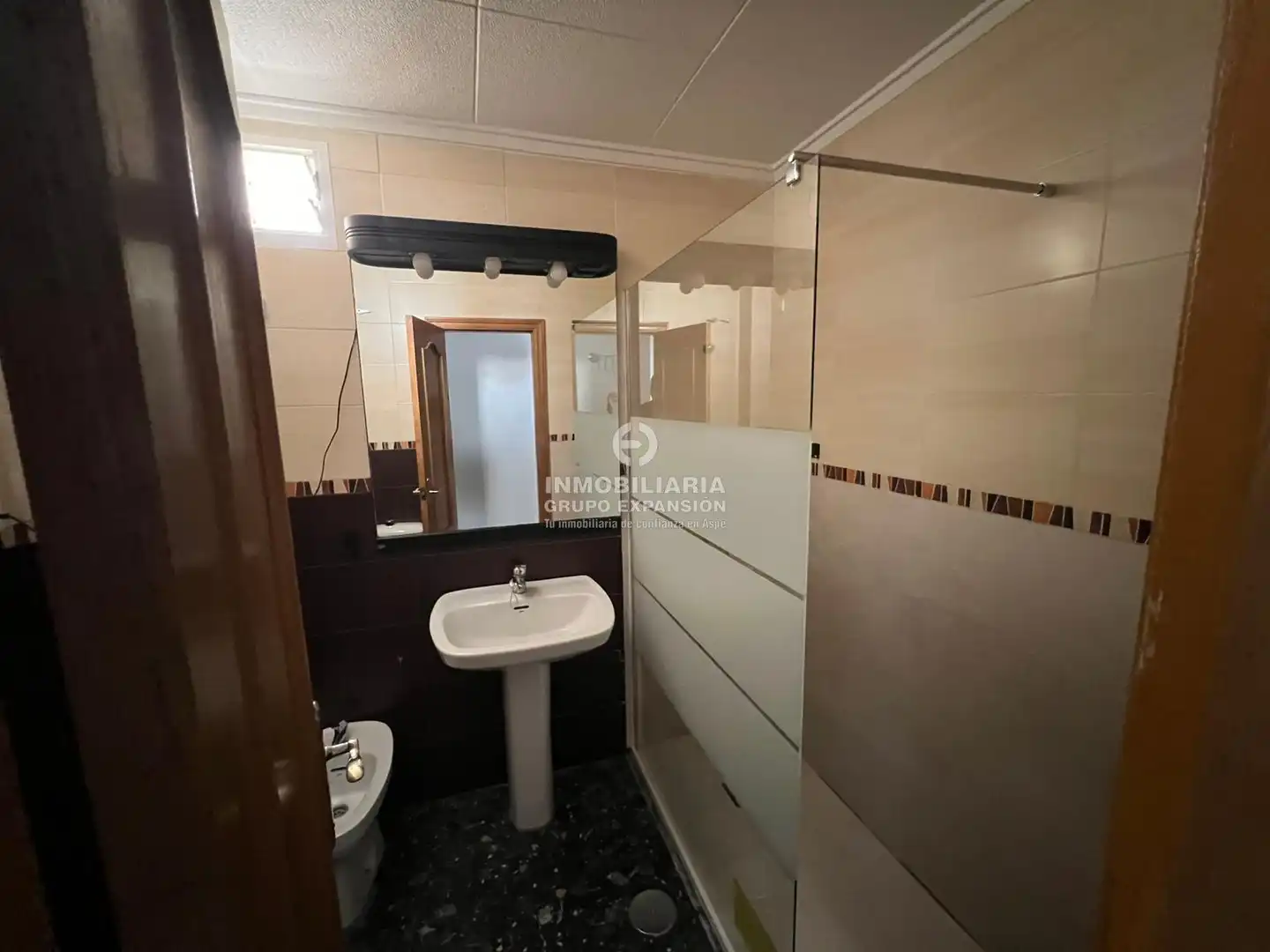 Bathroom of Flat for rent in Aspe  with Terrace, Balcony and Community pool