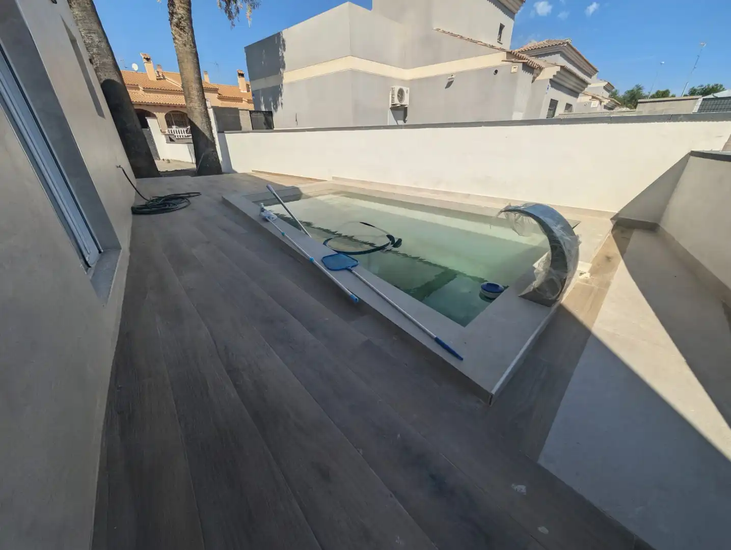 Casa aparellada amb piscina en venda a Calle Papagayo, imagen 25