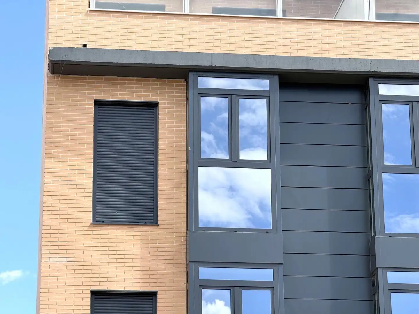 Exterior view of Apartments for sale in Madrid  with Air Conditioner, Heating and Storage room