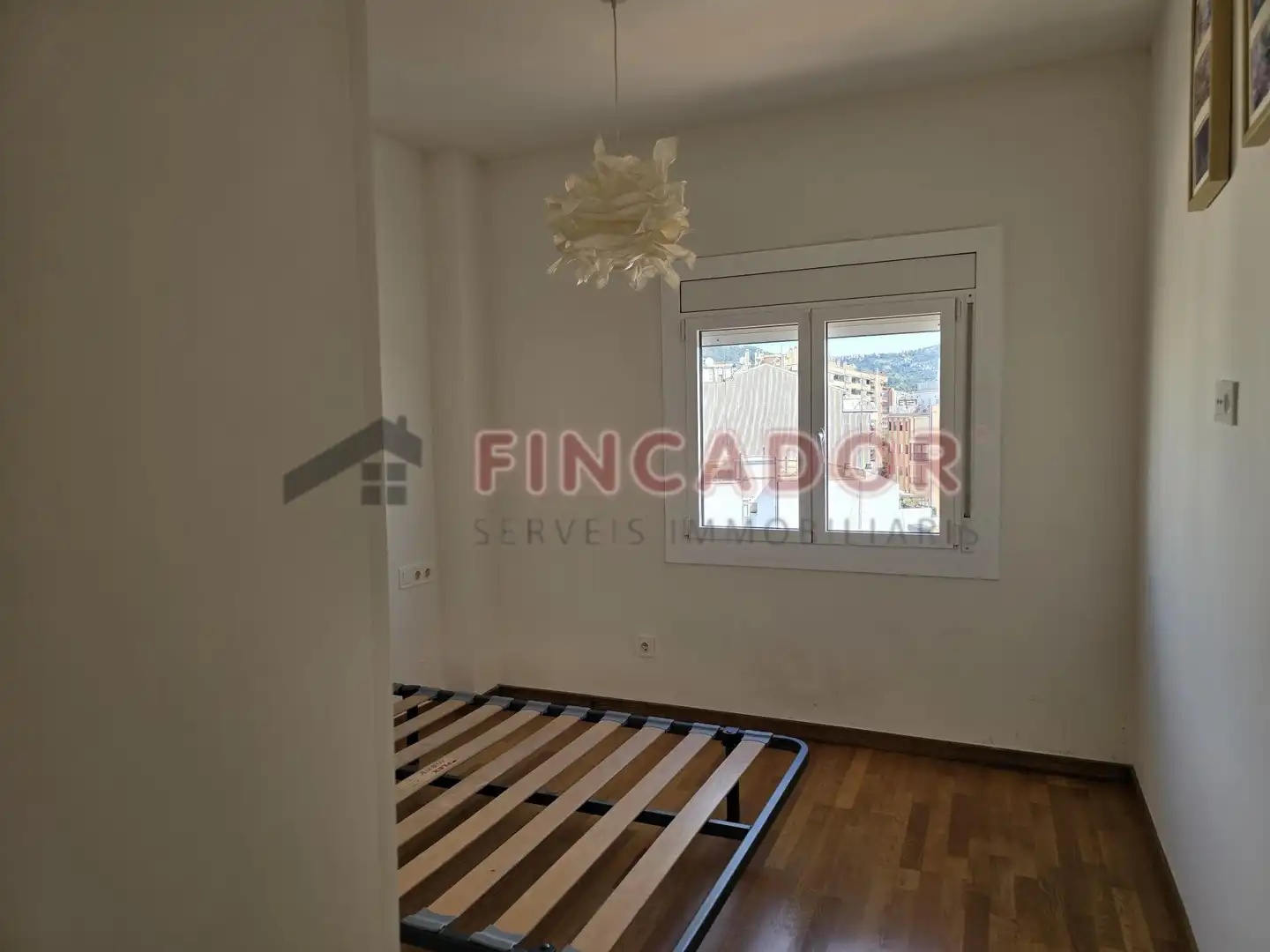 Schlafzimmer von Maisonette zum Verkauf in Barcelona mit Klimaanlage, Heizung und Parkett
