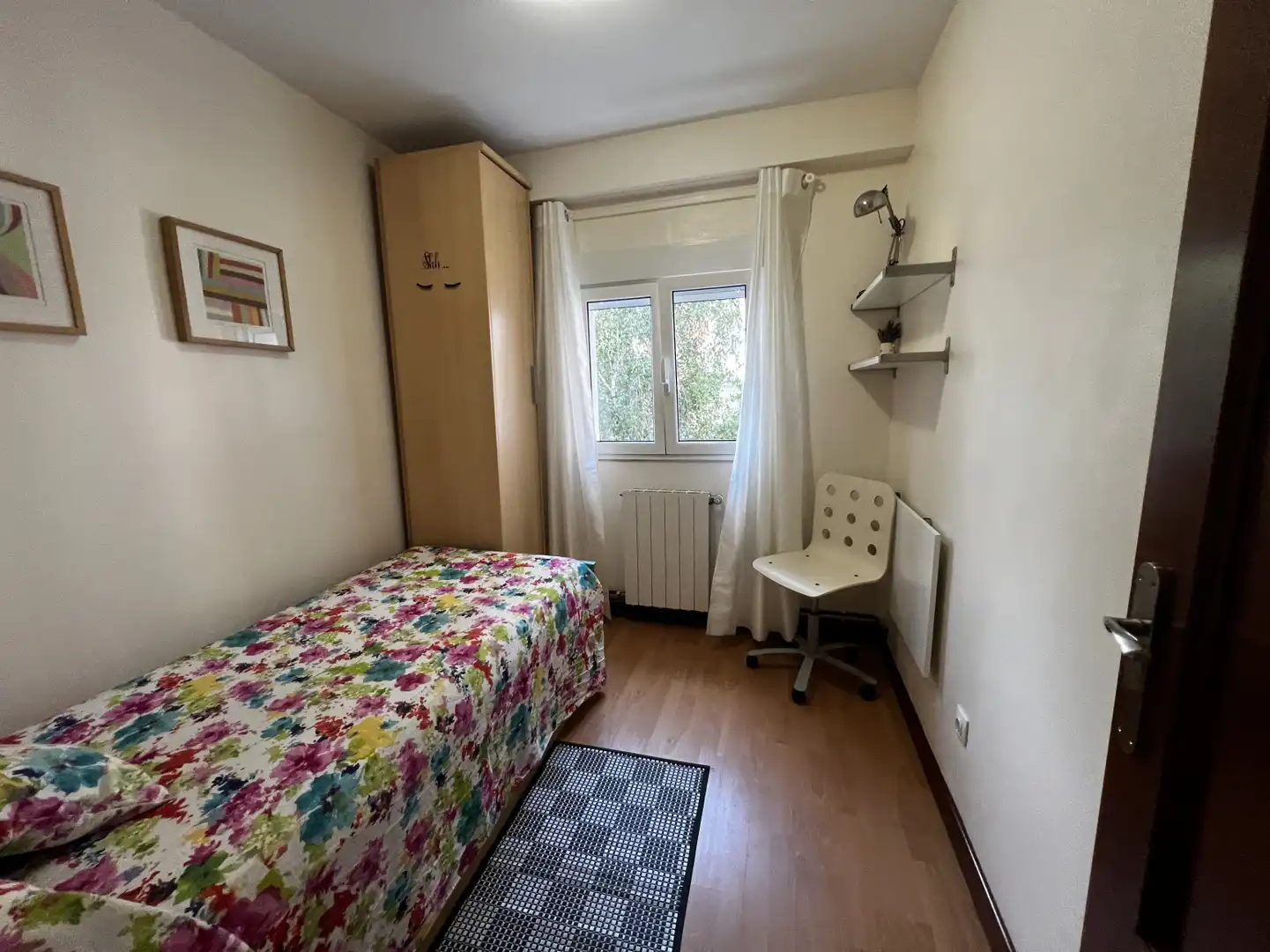 Bedroom of Flat for rent in Santander  with Heating
