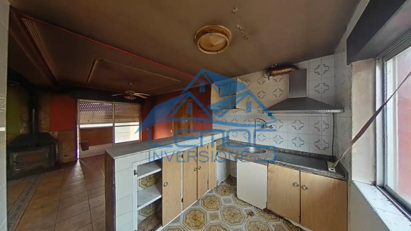 House for sale in Avenida Asturias