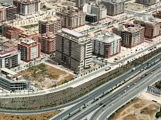 Bureau avec ascenseur à louer à carril de la condesa 54