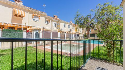 Foto 3 de Casa adosada en venda a Caserío de Los Llanos, 1, Polideportivo, Alhendín