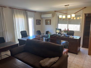 Casa bifamiliare con giardino in vendita a Carrer de la Garsa 4B