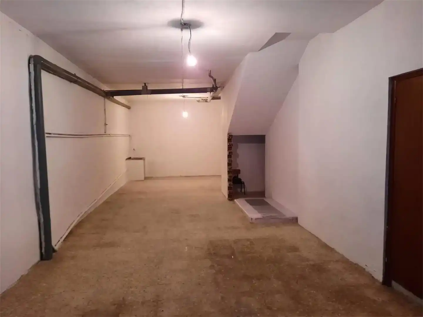 Garage zum Verkauf in Viana
