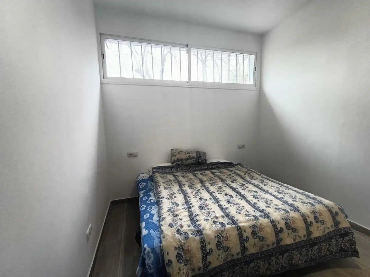 Habitación de Planta baja en venta en Barcelona