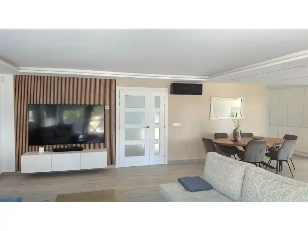 Sala d'estar de Casa o xalet en venda en L'Alfàs del Pi amb Aire condicionat, Terrassa i Piscina