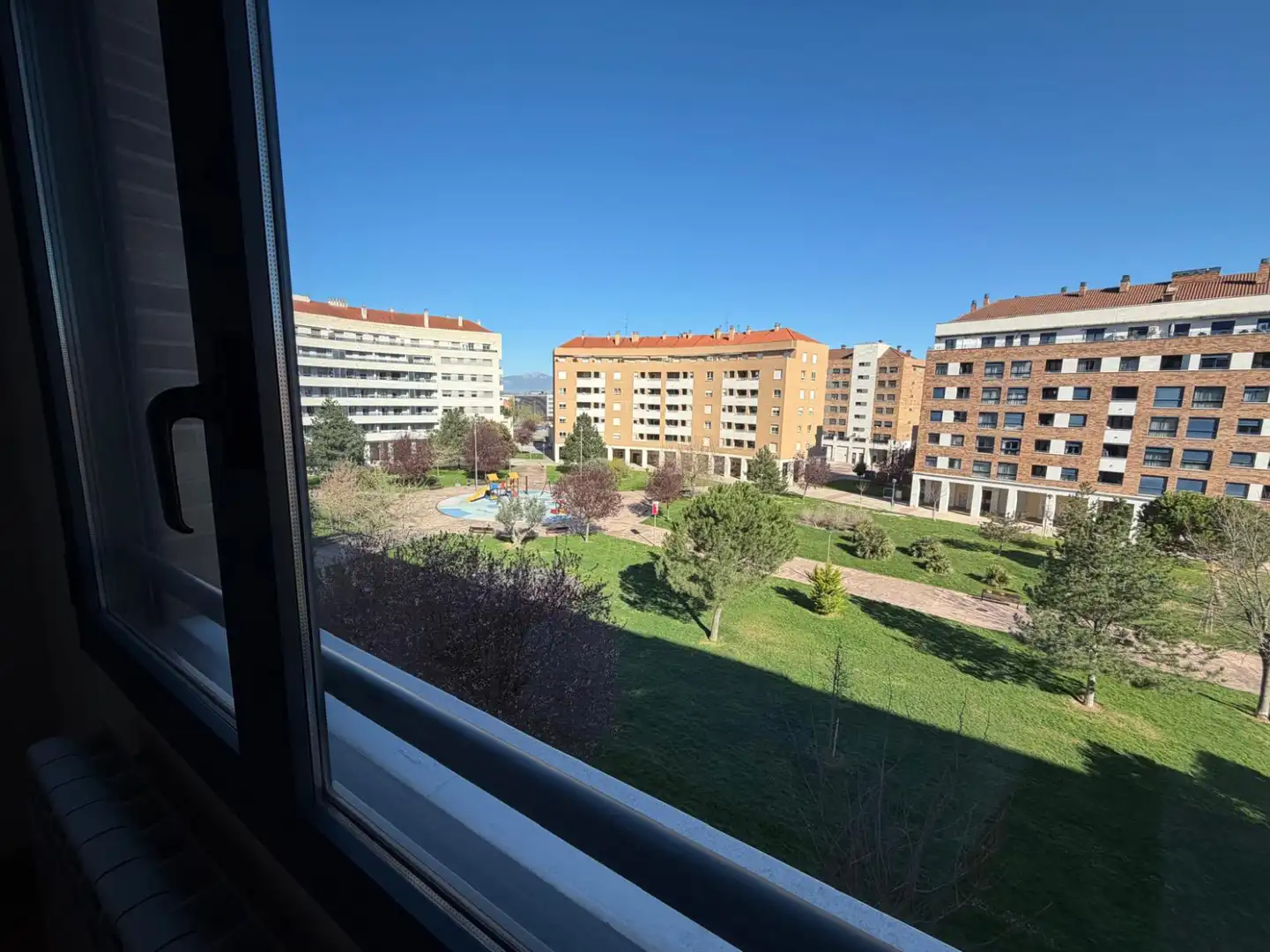 Piso de alquiler en Logroño - PQ LIRIOS LOS, La Portalada - Varea
