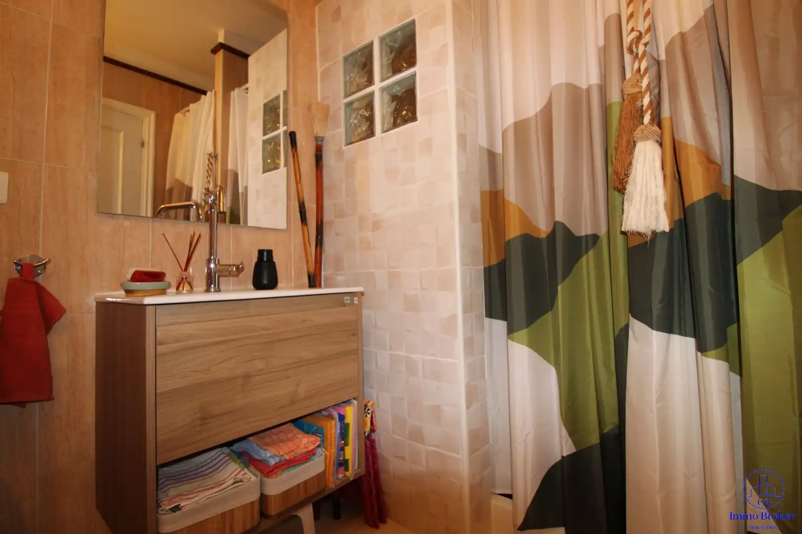 Badezimmer von Wohnung zum Verkauf in Adeje mit Abstellraum und Gemeinschaftspool
