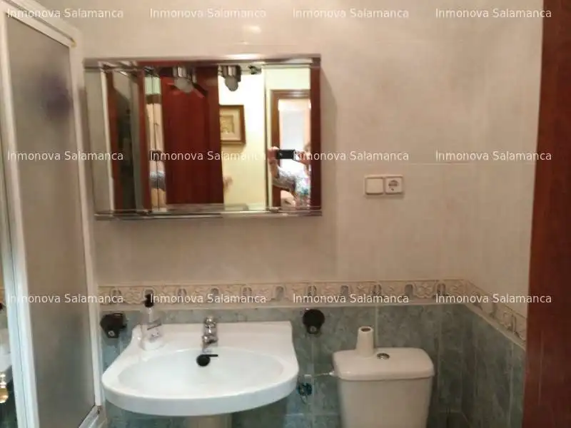 Baño de Piso en venta en Cabrerizos con Calefacción, Terraza y Amueblado