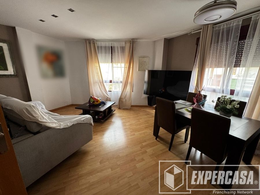 Sala d'estar de Pis en venda en Castellón de la Plana / Castelló de la Plana amb Aire condicionat, Parquet i Traster